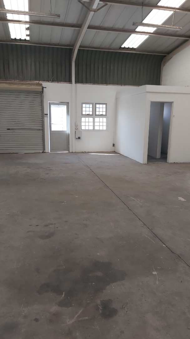 To Let commercial Property for Rent in Walmer Eastern Cape